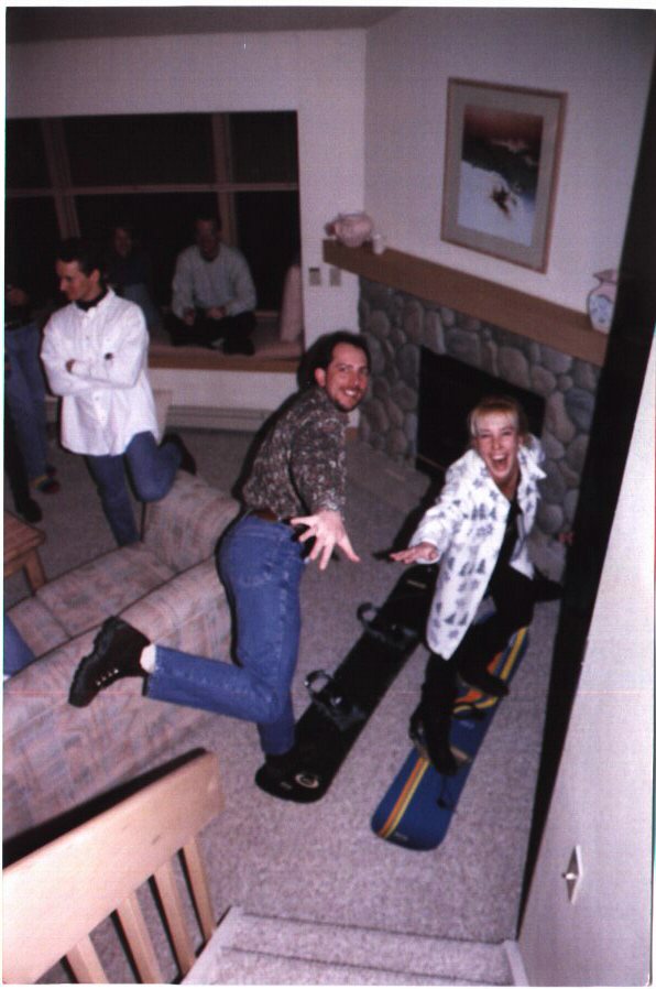 sean&heather_ski_party.jpg (87214 bytes)